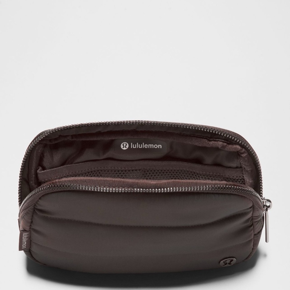 Lululemon Everywhere Belt Bag Wunder Puff Iridescent - Picture 2 of 12